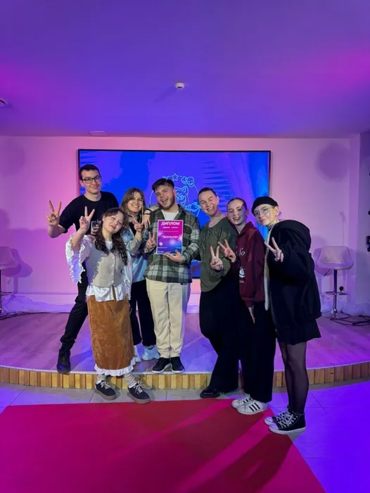 Rz1EzY_xlVglPd7IqwpAVp3ZBMhFedxMSojgrTO4H5IuFb7kXfJVBX-uFhm6hY1_EpL6eJEyqV6AzTg9vbrrZnoa