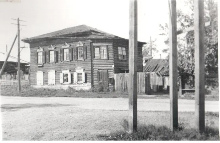 г. Киренск ул. Ленина №28 1981г.